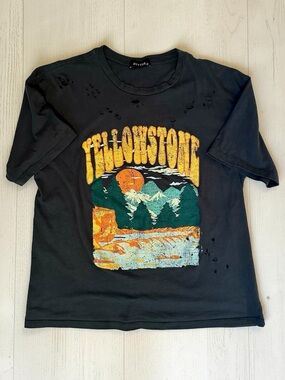 Yellowstone Graphic Short Sleeve Tee - Heavily Distressed Size S